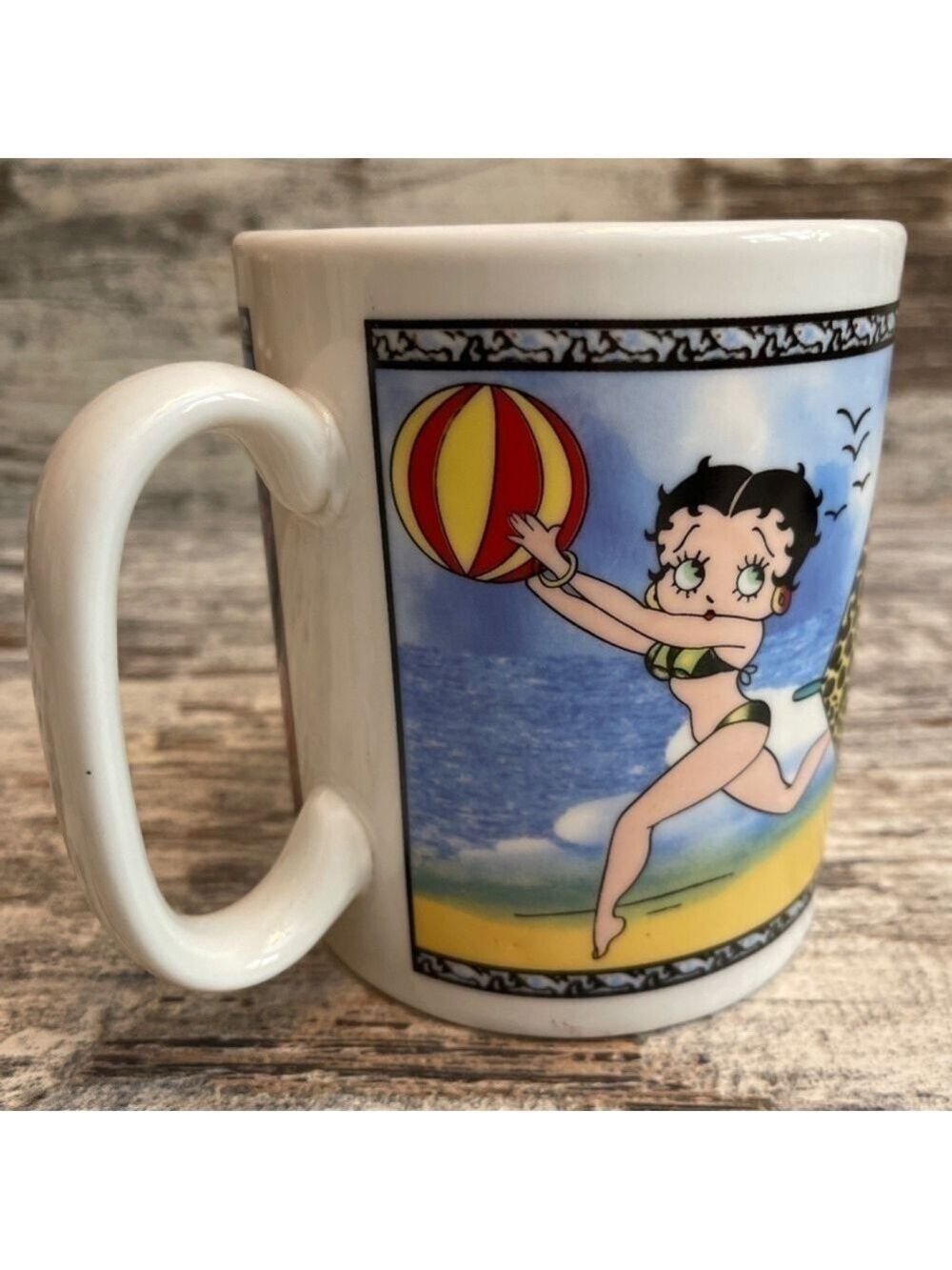 Betty Boop 32 oz Coffee or Tea Gigantic Cup 1997 - Picture 3 of 6